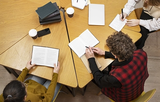 Imagen punto de encuentro para decidir con información